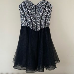 Nox Anabel Dress